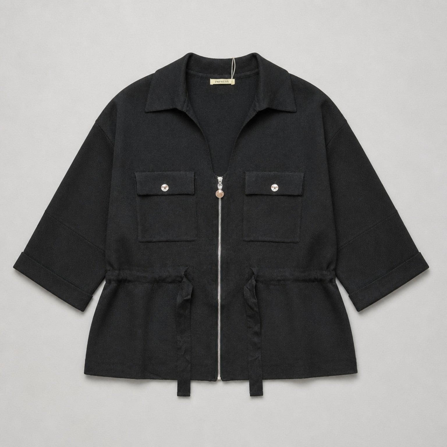 Schwarze Oversize-Strickjacke mit Reißverschluss & Taillenzug Strickjacke Das Zierwerk