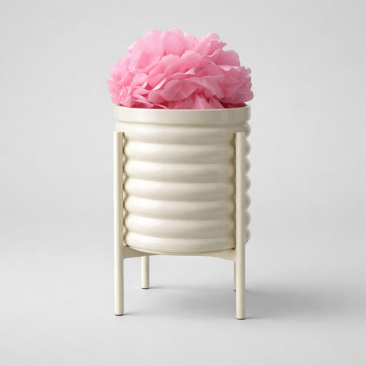 Übertopf auf Gestell aus Metall – kompakt & stilvoll Übertopf Das Zierwerk