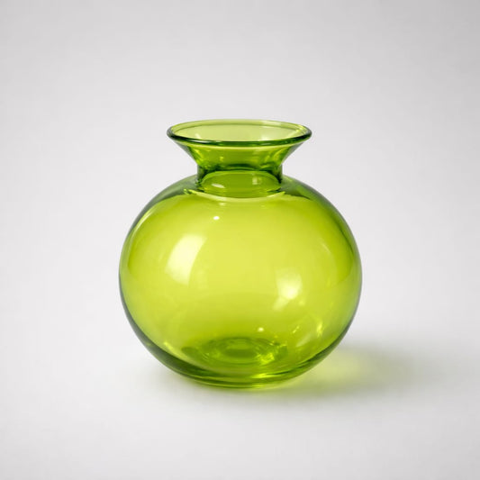 Grüne Glasvase – moderne Dekovase in organischer Form Vase Das Zierwerk