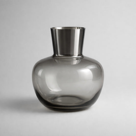 Glasvase mit Farbverlauf – moderne Deko in edlem Grau Vase Das Zierwerk