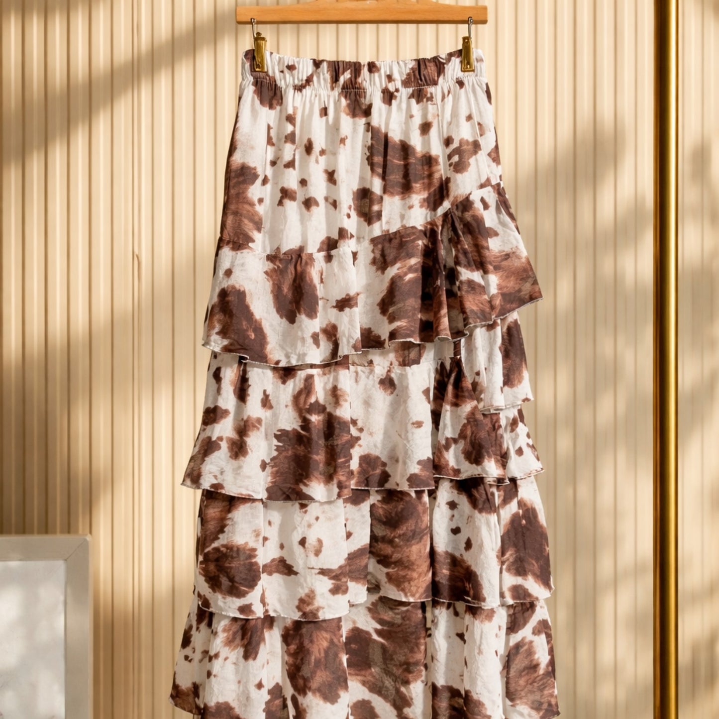 Volantrock mit Batik-Print in Braun & Creme