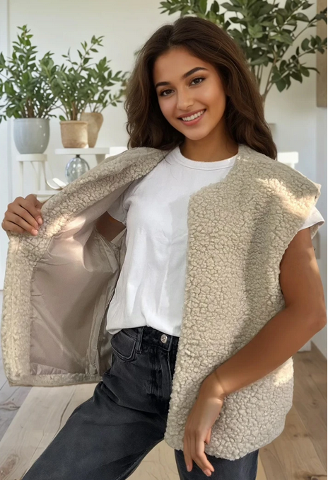 Ärmellose Jacke mit Bouclé-Wolloptik – Kuschelig, lässig & stilvoll