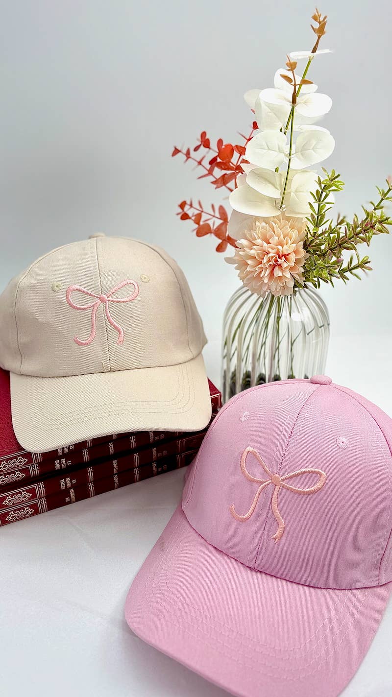 Schirmmütze mit Schleifenstickerei – Beige Mütze Das Zierwerk
