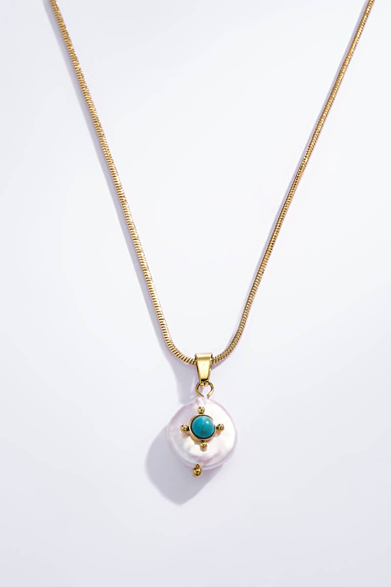 Goldene Edelstahl-Perlenkette mit Türkis-Akzent Halskette Das Zierwerk