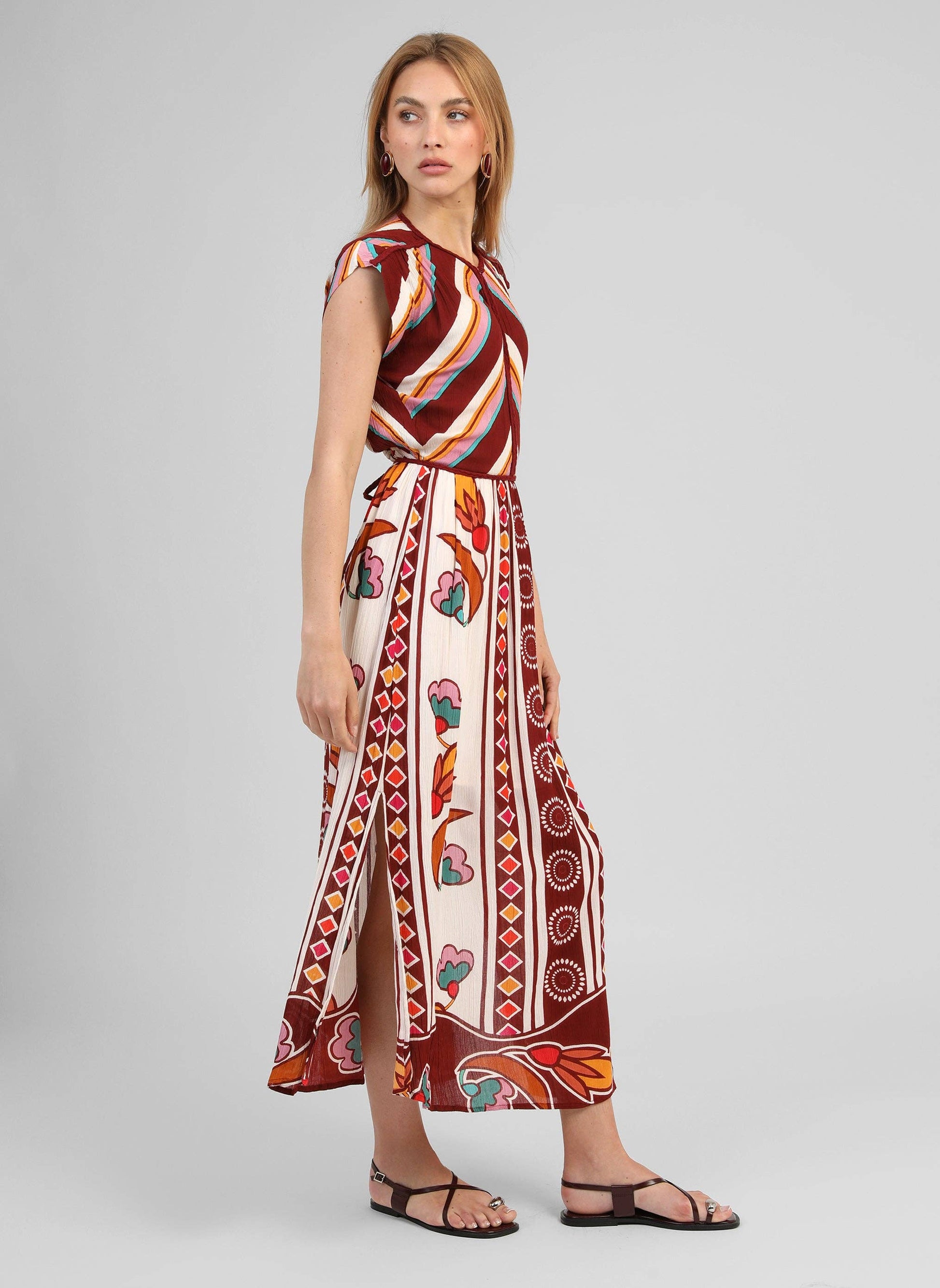 Kleid – Gr. S, bedruckt, tailliert, ärmellos | An’ge Kleid An'ge