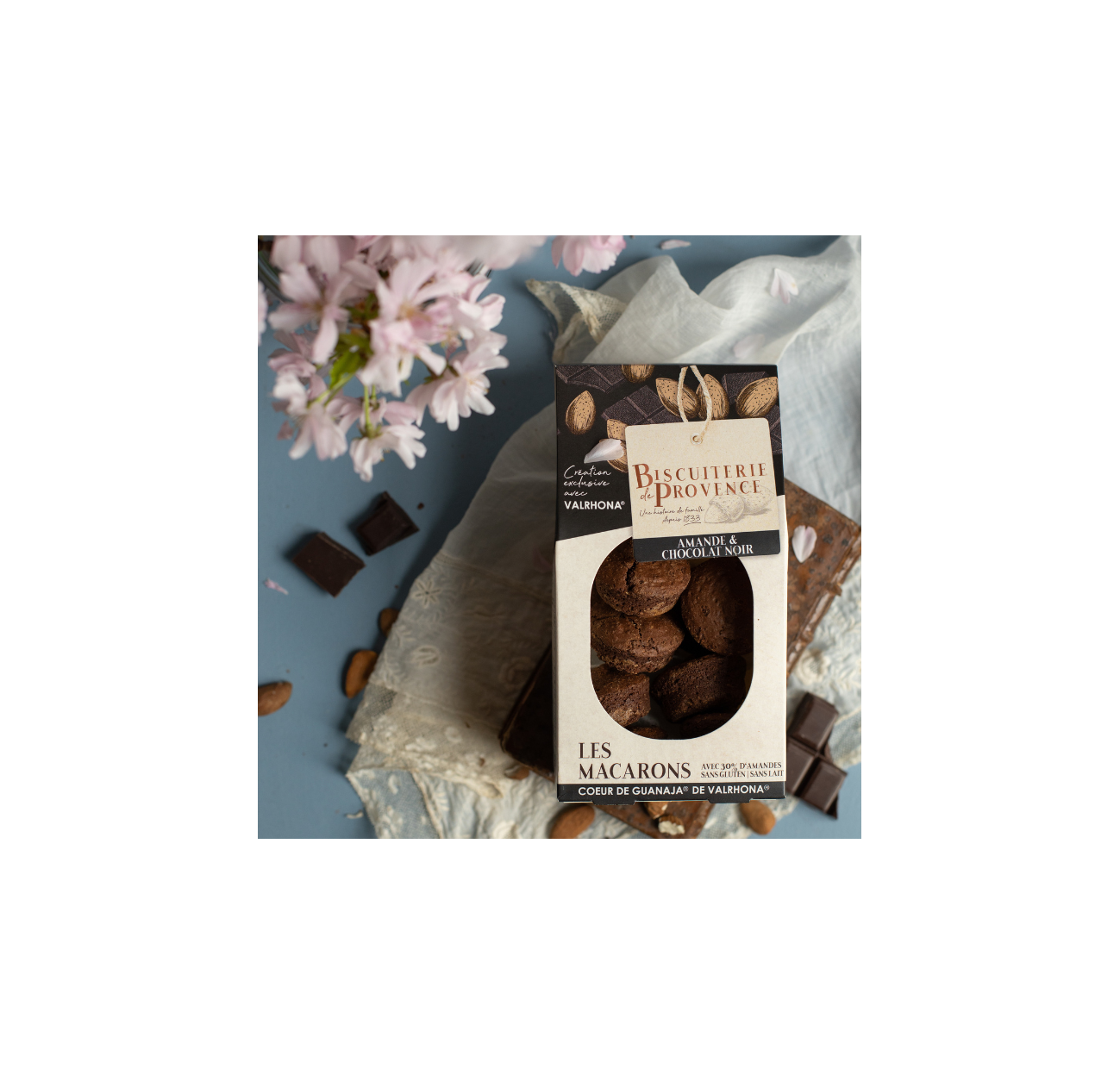 Macarons mit Mandel & Zartbitterschokolade – Premium-Schokolade von Valrhona® Macarons Biscuiterie de Provence