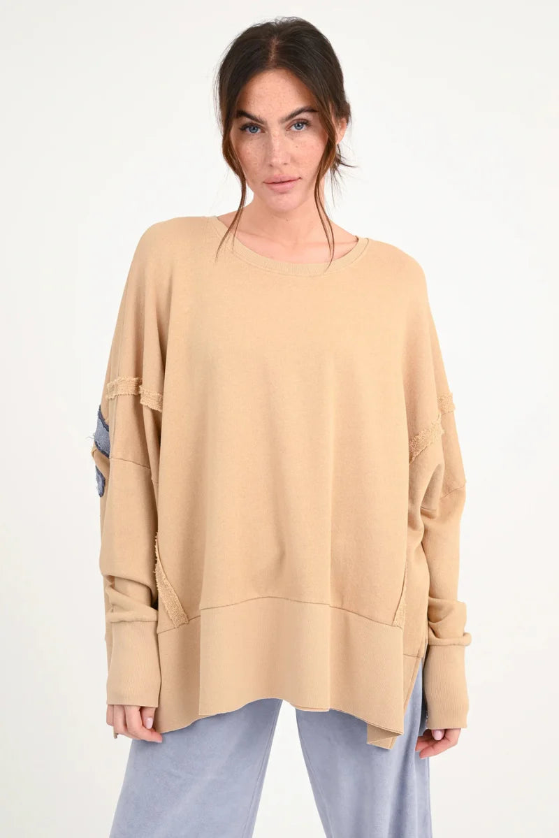 Oversize-Sweatshirt „Kriz“ mit LOVE-Patches | Love Joy Victory (Onesize)