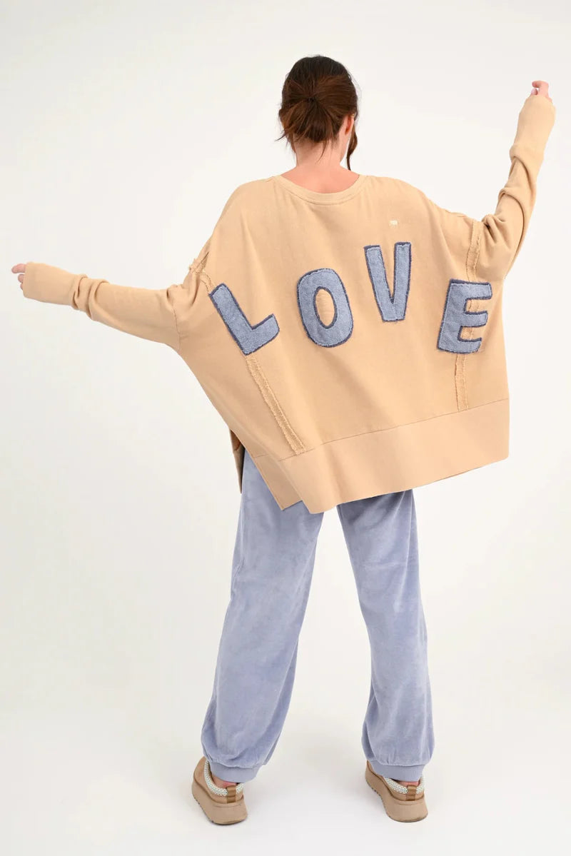Oversize-Sweatshirt „Kriz“ mit LOVE-Patches | Love Joy Victory (Onesize)
