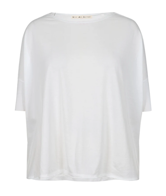 Oversize T-Shirt „Papu“ in Weiß von Love Joy Victory (Größe M / L)