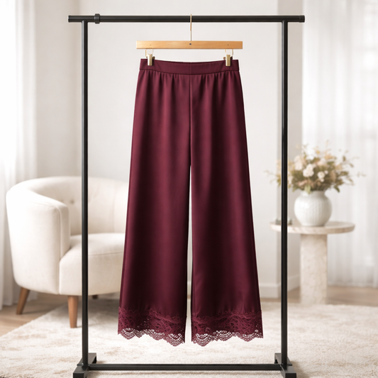 Elegante Hose mit Spitzenborte – Farbe: Pflaume Hose Das Zierwerk