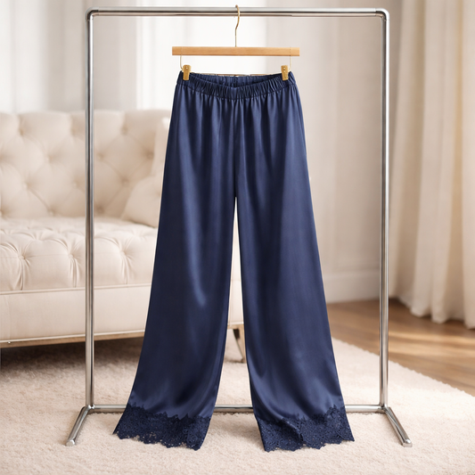 Elegante Satinhose mit Spitzenbesatz – Made in Italy Hose Das Zierwerk