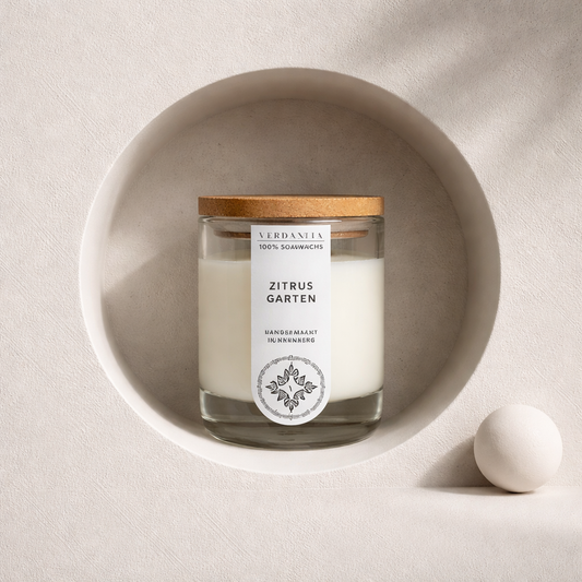 Soja-Duftkerze „Zitrusgarten“ – Frische & Klarheit im Licht Duftkerze Das Zierwerk