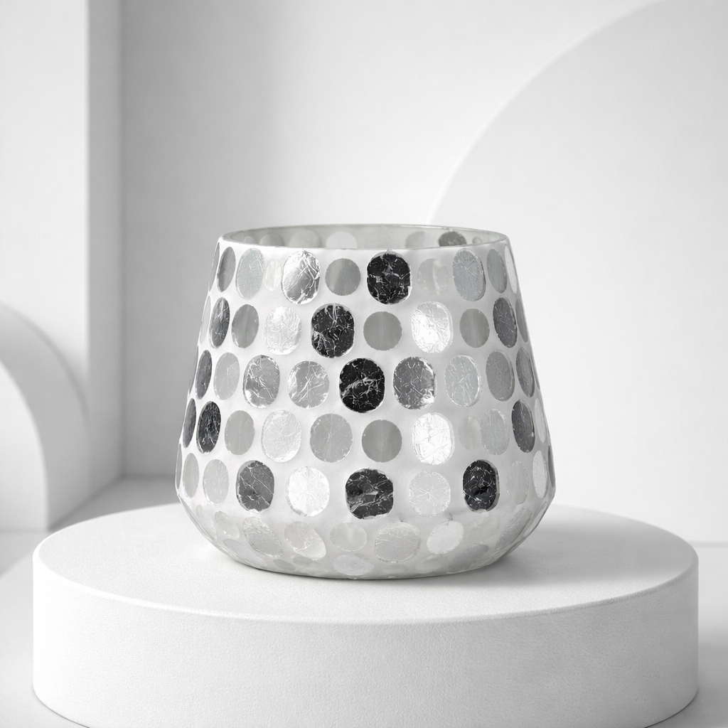 Windlicht aus Glas mit silbernen Punkten – stilvolle Lichtmomente Windlicht Das Zierwerk