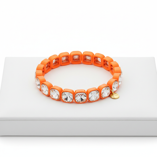 Trendiges Elastikarmband – Neonpink mit funkelnden Kristallen Armband Das Zierwerk