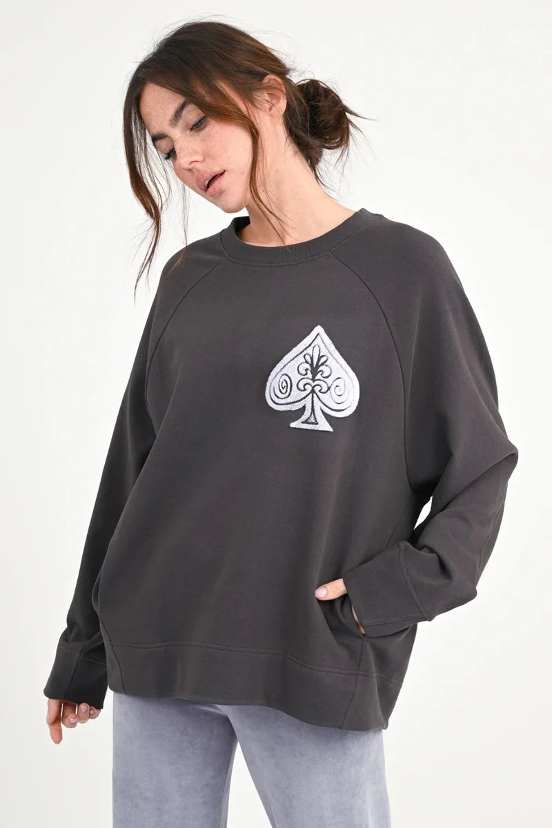 Flockprint Sweatshirt mit Pik-Zeichen – Love Joy Victory (Größe M / L)